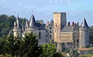 Commune de La-Rochefoucauld 16110