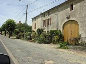 Commune d'Azay-le-Brûlé 79400